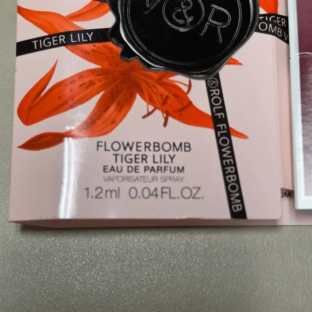 Viktor&Rolf Flowerbomb Tiger Lily & Ralph Lauren Romance Elixir Sample Set 1.2ml